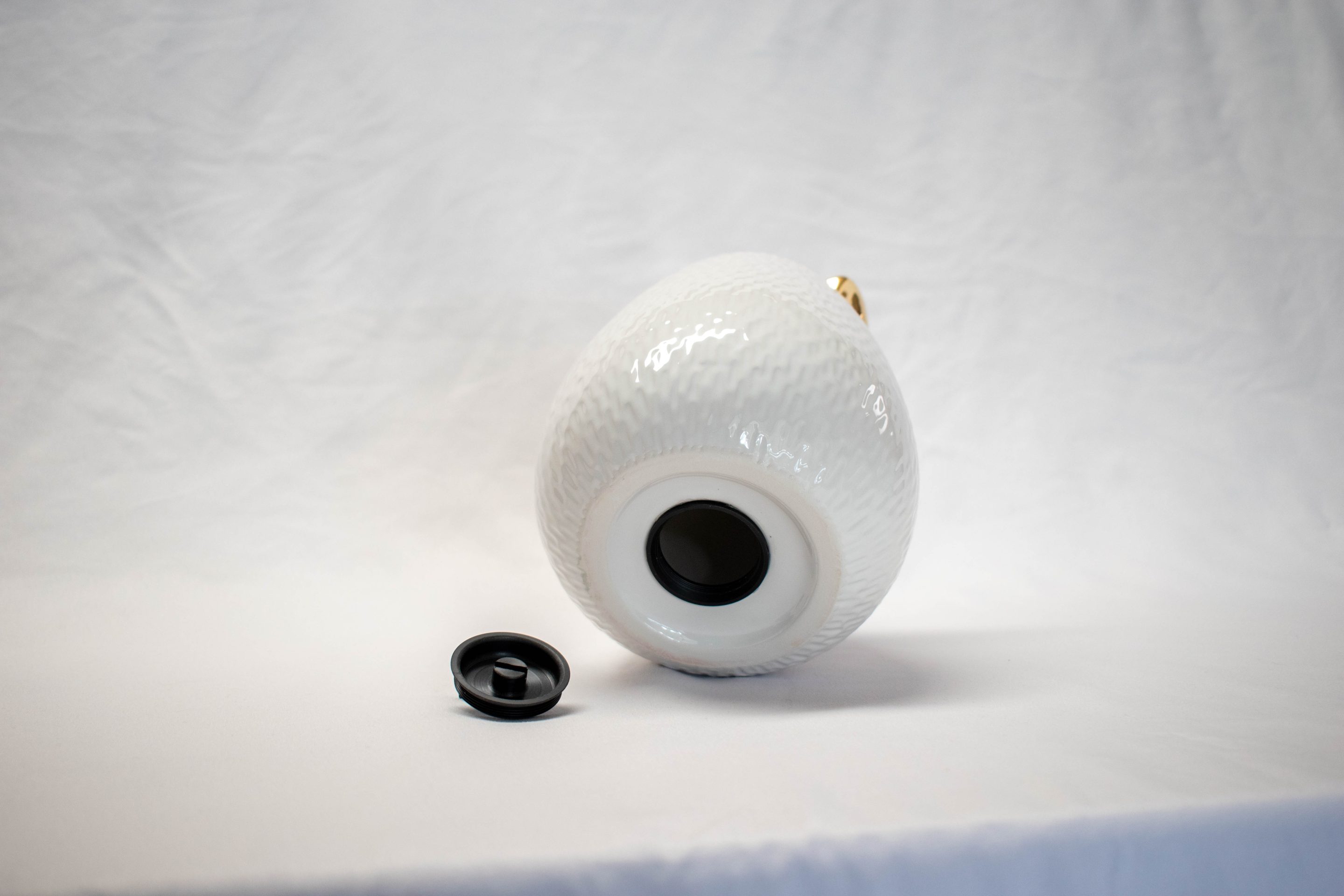 "Golden Ear" Cat Urn - Image 3